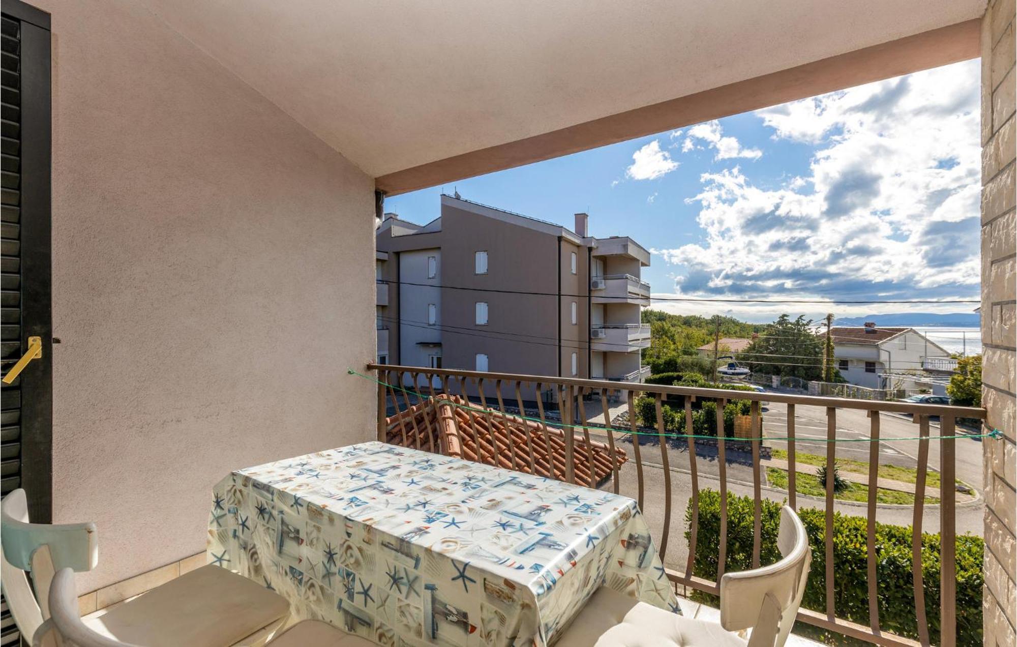 Nice Apartment In Jadranovo With Kitchen المظهر الخارجي الصورة